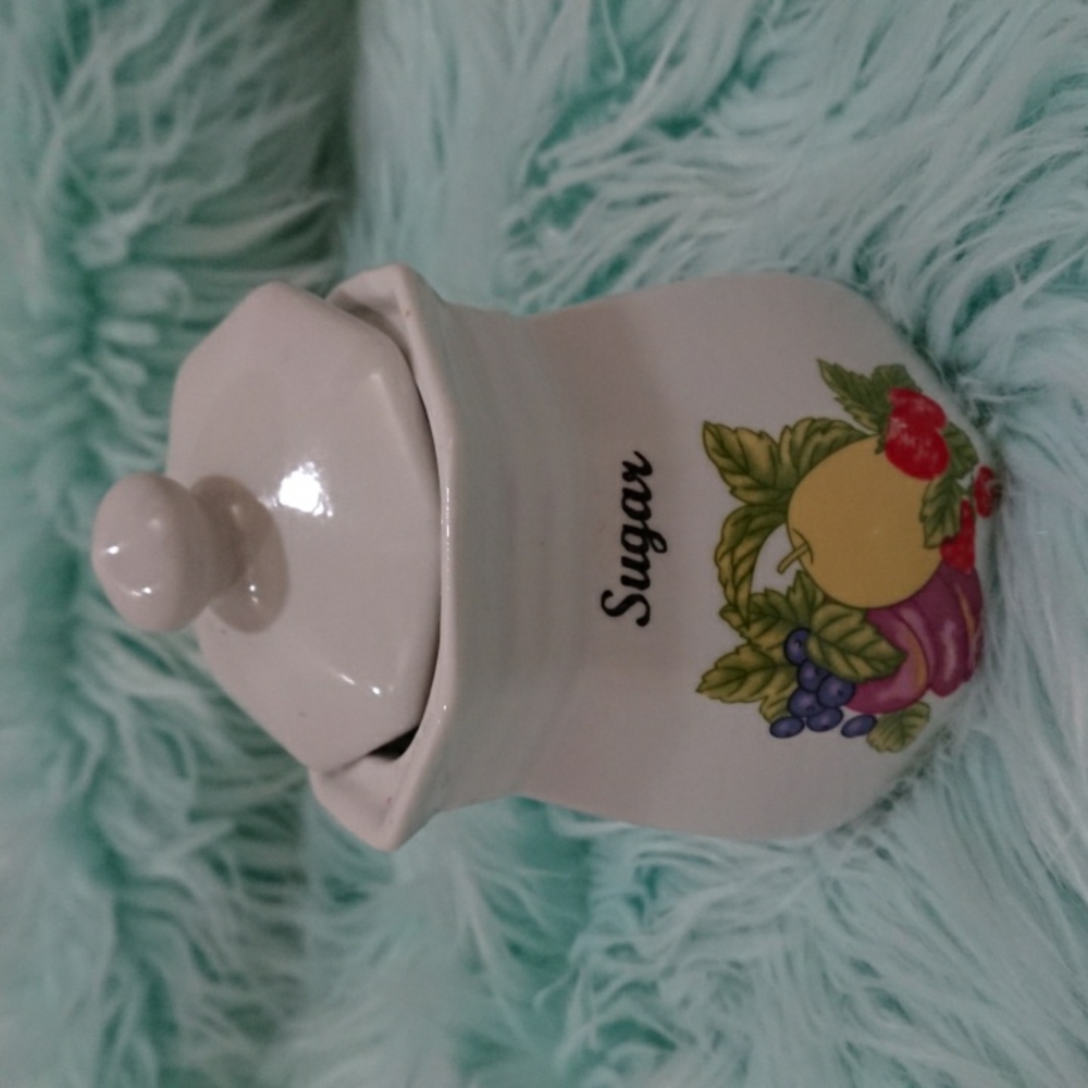 Sugar serving container